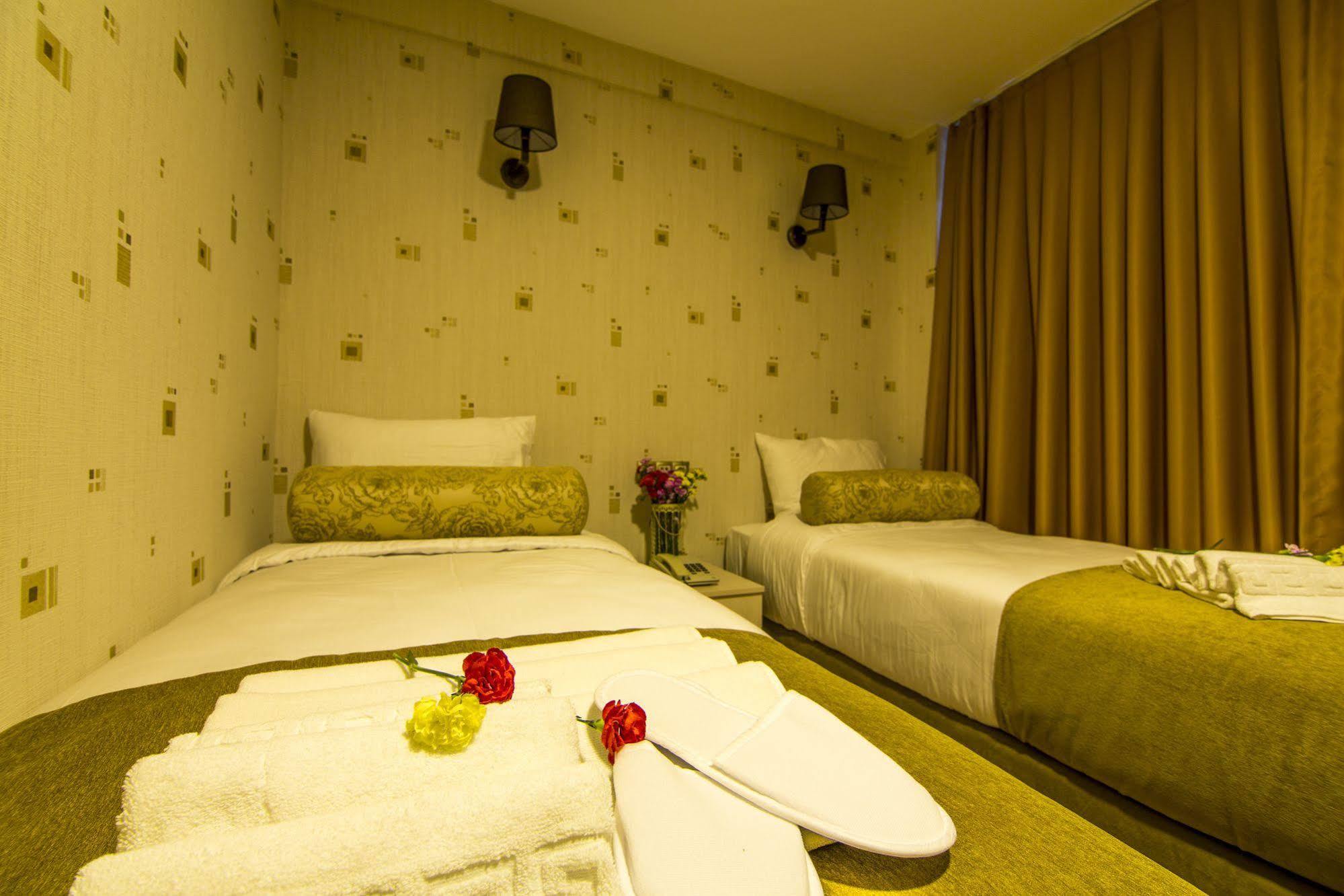 Kuzen Otel (Adults Only) Istanboel Buitenkant foto