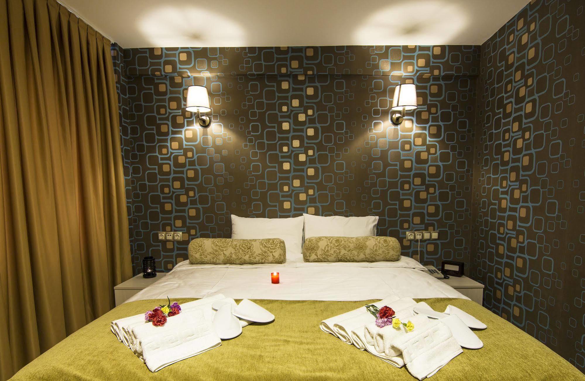 Kuzen Otel (Adults Only) Istanboel Buitenkant foto